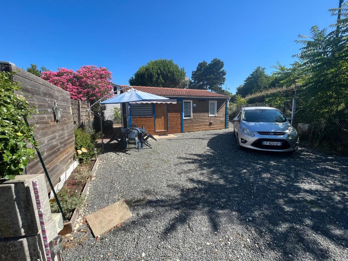 Chalet Agreable En Bord En De Mer. Le Port-des-Barques Exterior photo